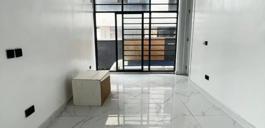 Ologolo Lekki, 5-Bedroom, fully detached home.