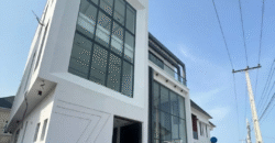Ologolo Lekki, 5-Bedroom, fully detached home.