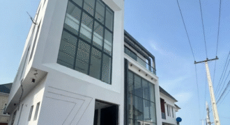 Ologolo Lekki, 5-Bedroom, fully detached home.