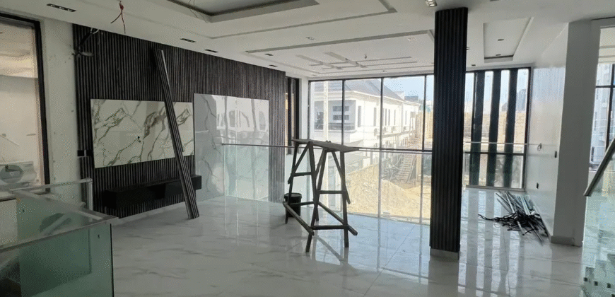 Ologolo Lekki, 5-Bedroom, fully detached home.