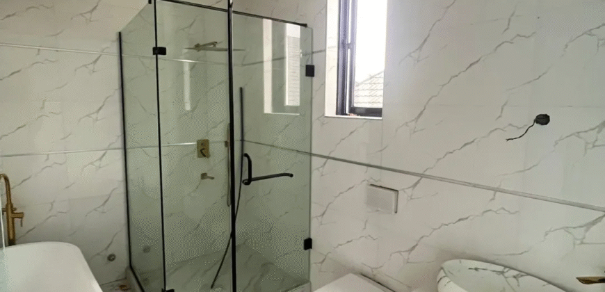 Ologolo Lekki, 5-Bedroom, fully detached home.