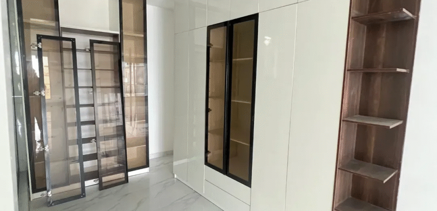 Ologolo Lekki, 5-Bedroom, fully detached home.