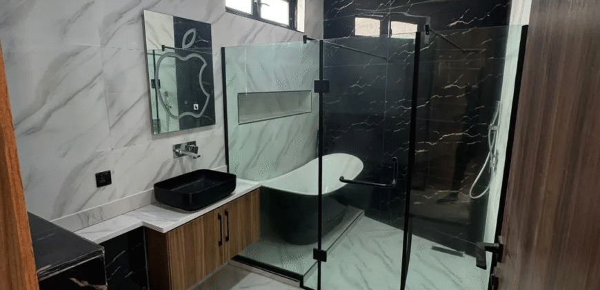 Orchid, 5-bedroom duplex