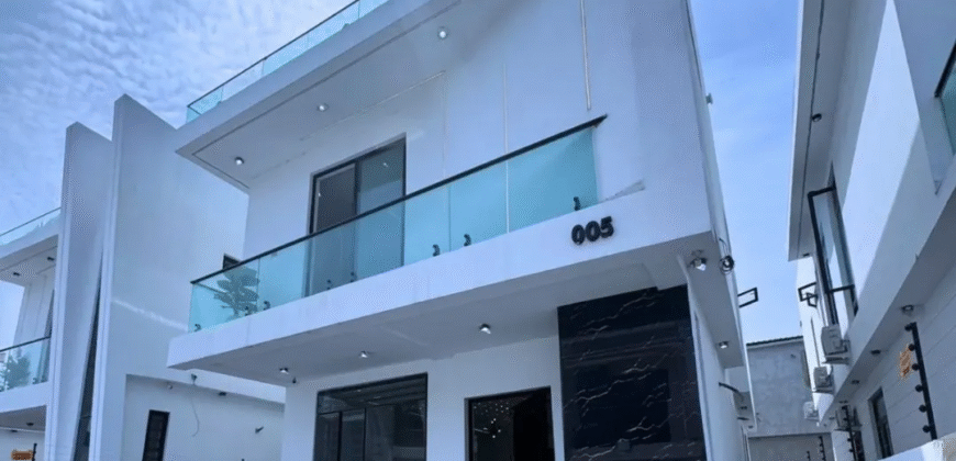 Orchid, 5-bedroom duplex