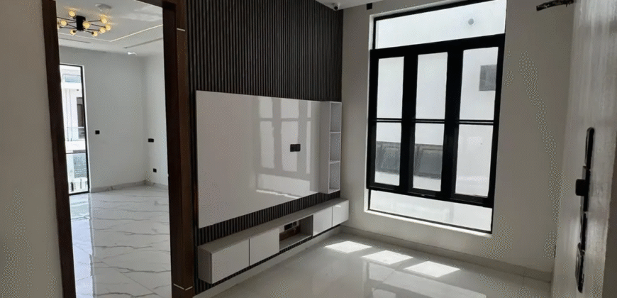 Orchid, 5-bedroom duplex